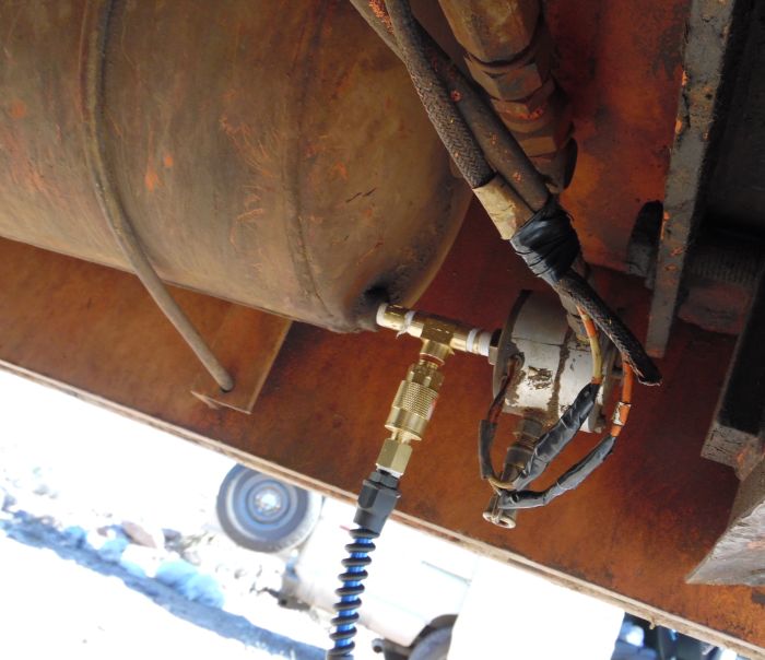 Leaking steering accumlator valve